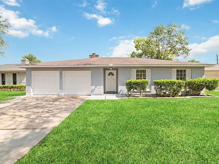 Nhà bán 4 phòng ngủ tại Houston, TX - $250,000