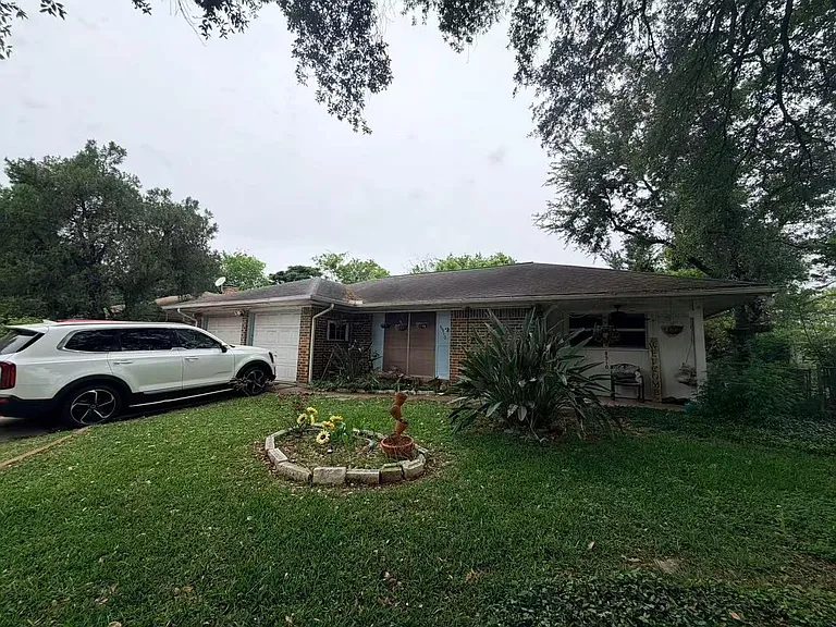 Nhà bán 3 phòng ngủ tại Houston, TX - $269,999