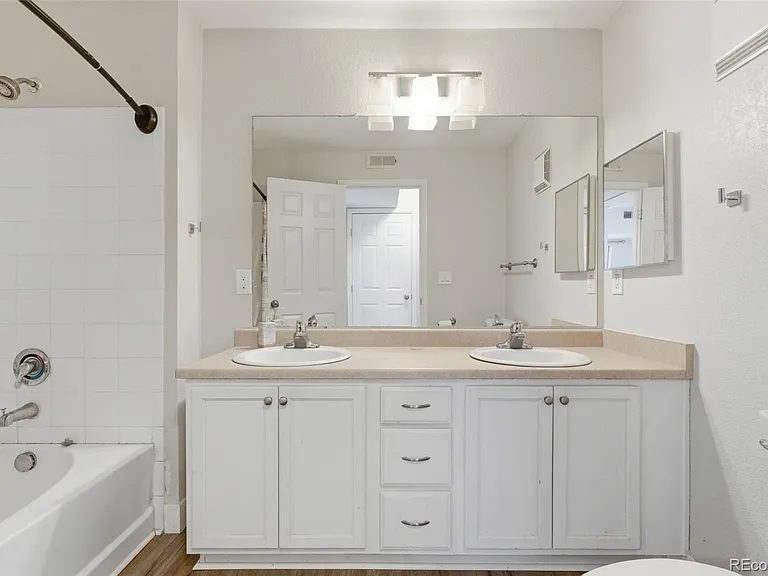 Nhà bán 1 phòng ngủ tại Aurora, CO - $235,000 - ảnh 4