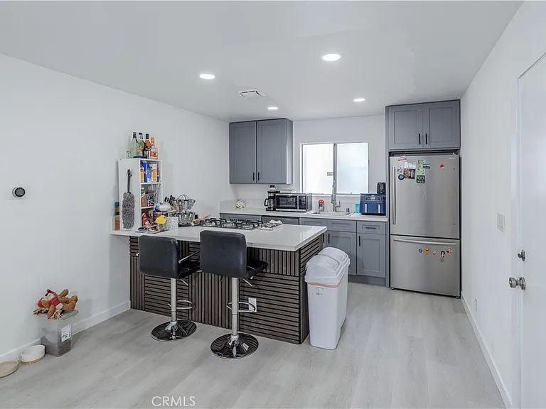 Nhà bán 2 phòng ngủ tại Santa Ana, CA - $495,000 - ảnh 3