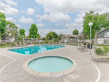 Nhà bán 2 phòng ngủ tại Santa Ana, CA - $495,000 - ảnh 7