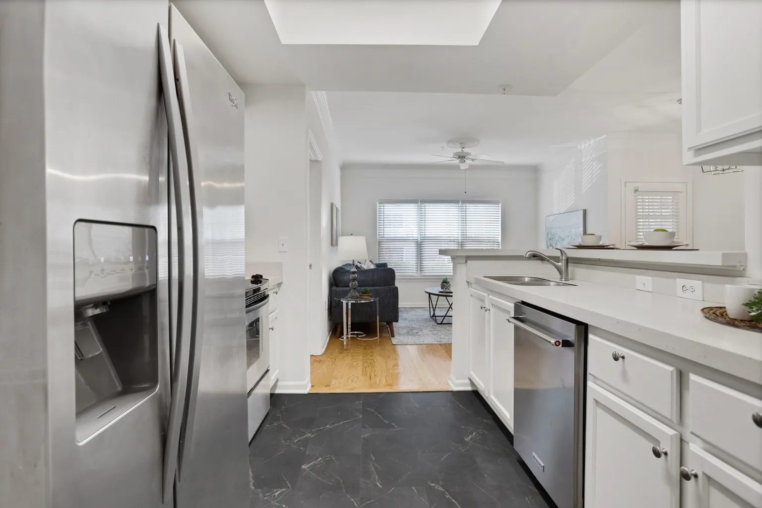 Nhà bán 2 phòng ngủ tại Atlanta, GA - $285,000 - ảnh 2