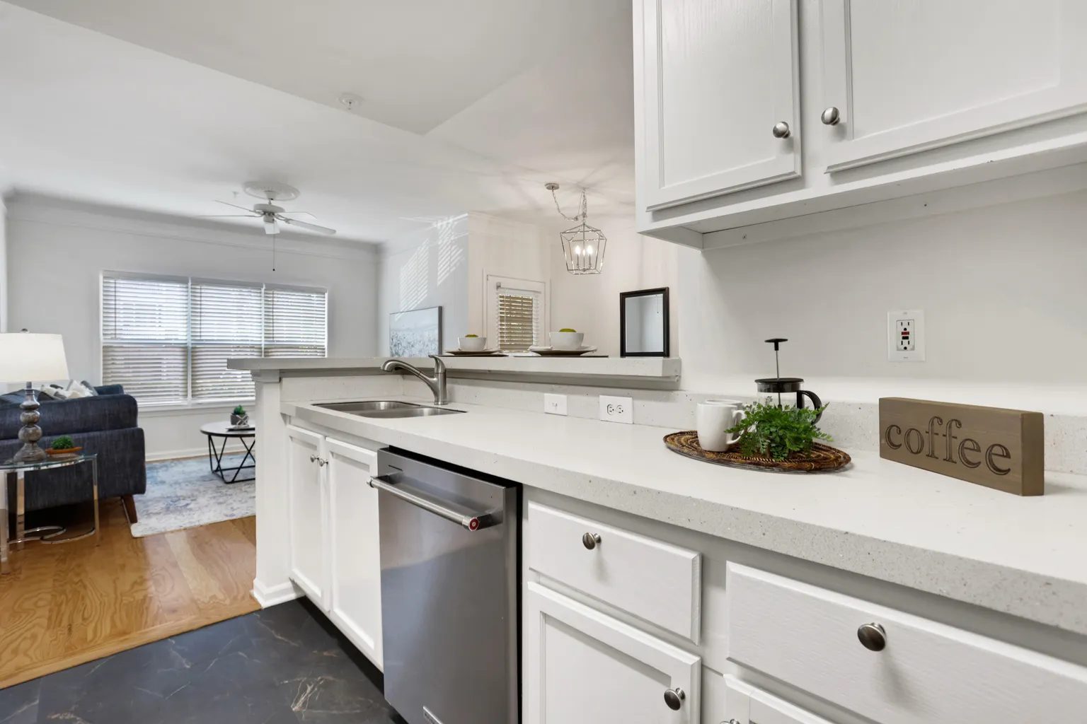 Nhà bán 2 phòng ngủ tại Atlanta, GA - $285,000