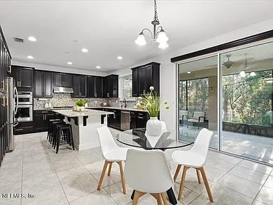 Nhà bán 4 phòng ngủ tại Jacksonville, FL - $659,000 - ảnh 6