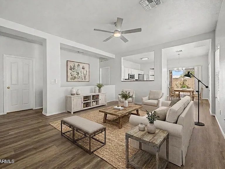 Nhà bán 3 phòng ngủ tại Chandler, AZ - $415,000 - ảnh 2