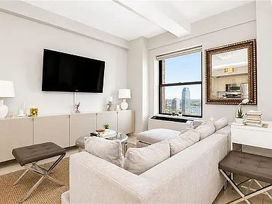 Nhà bán 1 phòng ngủ tại New York, NY - $849,888