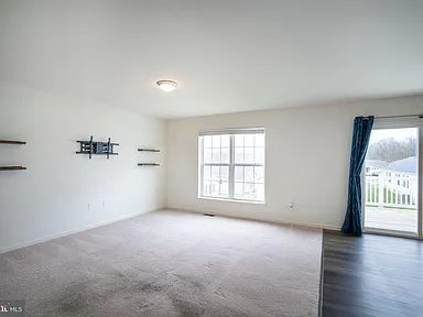 Nhà bán 3 phòng ngủ tại State College, PA - $399,000 - ảnh 3
