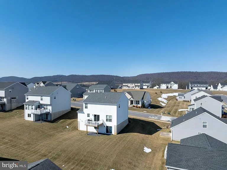 Nhà bán 3 phòng ngủ tại State College, PA - $399,000 - ảnh 9