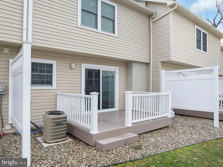 Nhà bán 3 phòng ngủ tại State College, PA - $285,000 - ảnh 11