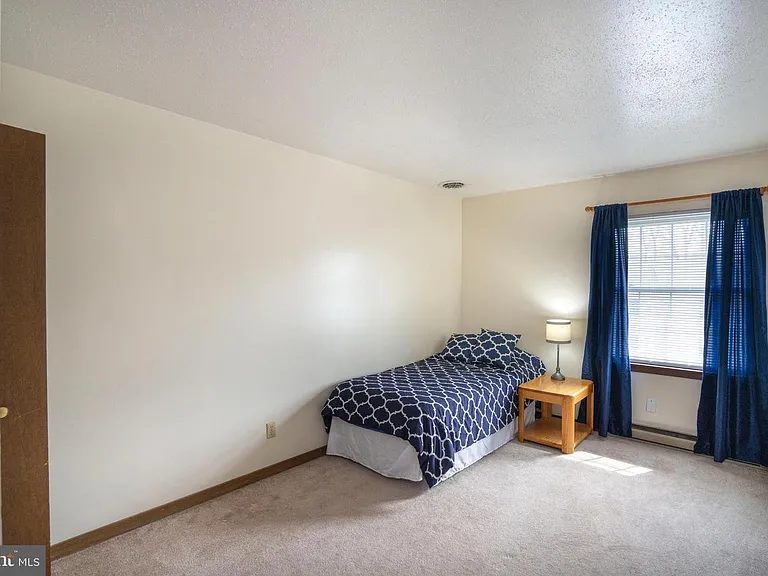Nhà bán 3 phòng ngủ tại State College, PA - $285,000 - ảnh 8