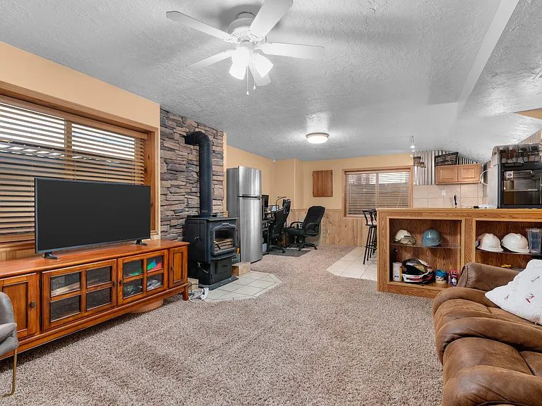 Nhà bán 4 phòng ngủ tại Tooele, UT - $410,000 - ảnh 8