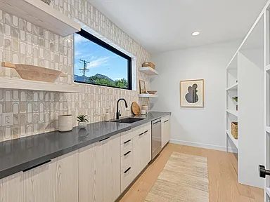 Nhà bán 6 phòng ngủ tại Millcreek, UT - $1,574,000 - ảnh 8