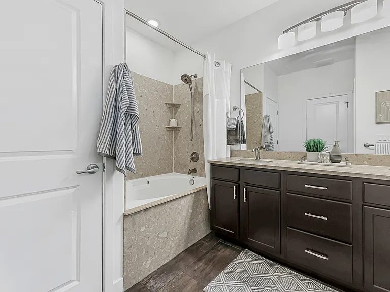 Nhà bán 4 phòng ngủ tại South Jordan, UT - $509,000 - ảnh 10