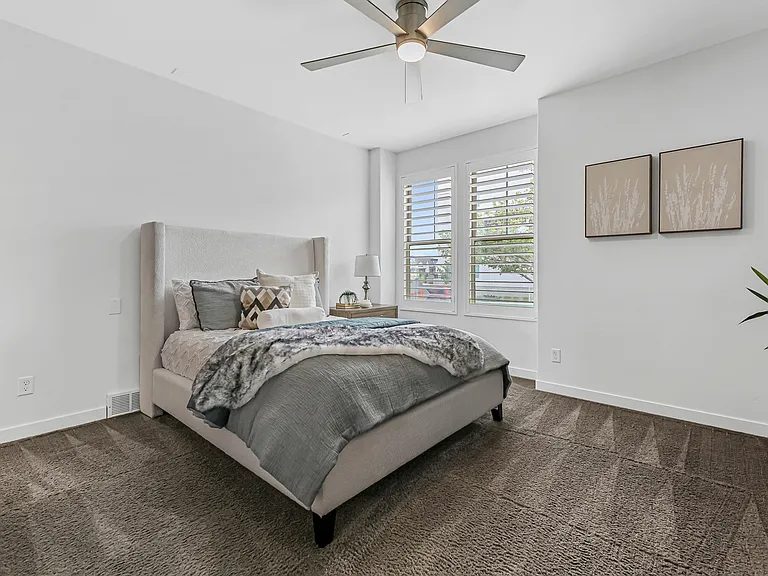 Nhà bán 4 phòng ngủ tại South Jordan, UT - $509,000 - ảnh 9