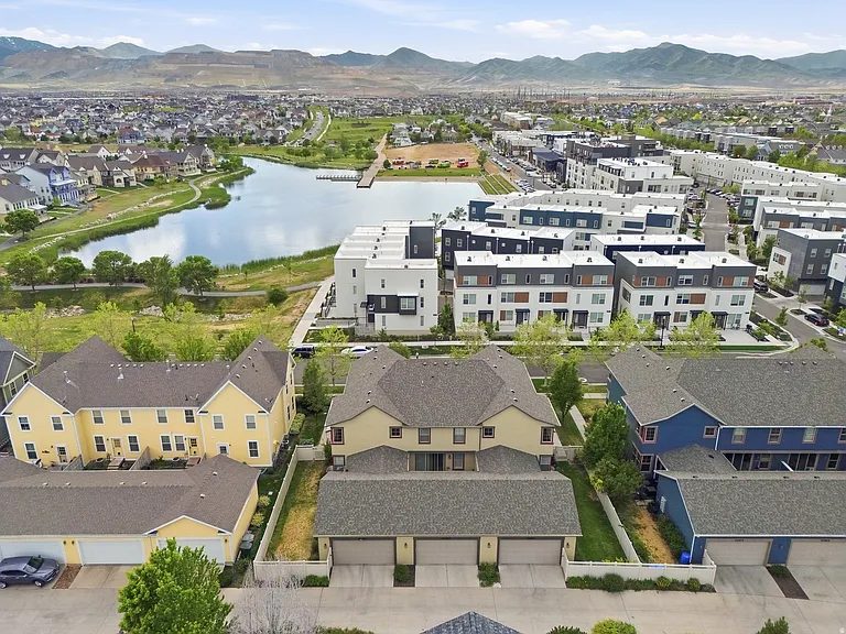 Nhà bán 4 phòng ngủ tại South Jordan, UT - $509,000 - ảnh 20