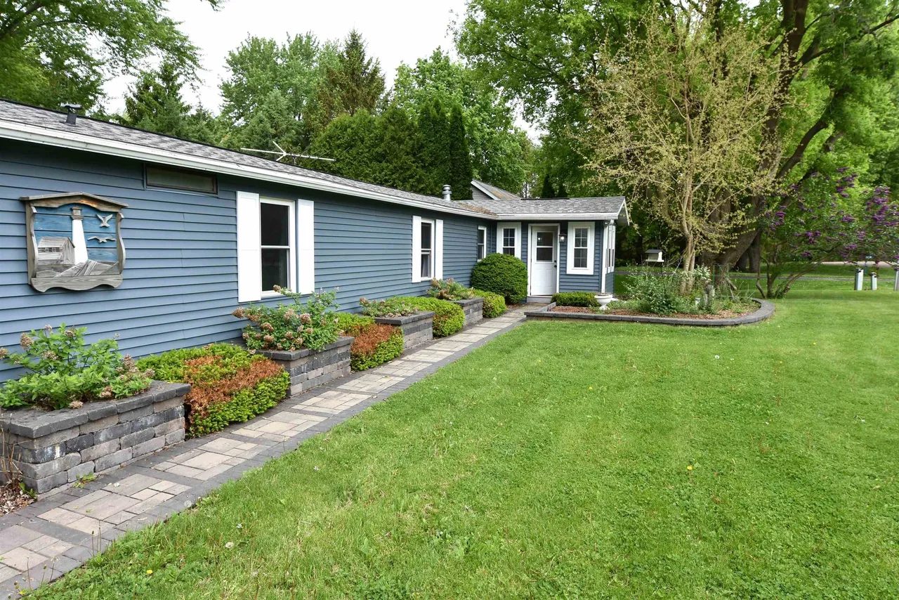 Nhà bán 3 phòng ngủ tại Fox Lake, WI - $310,000