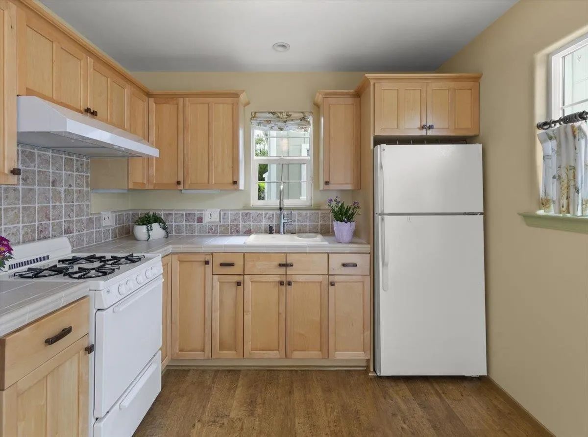 Nhà bán 4 phòng ngủ tại Pacific Grove, CA - $2,499,000 - ảnh 3