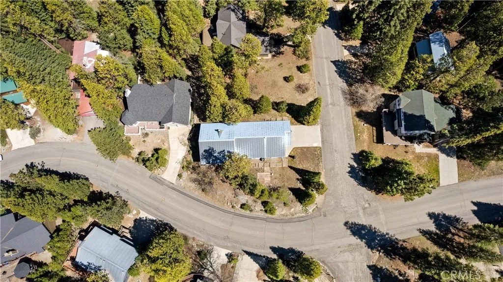 Nhà bán 3 phòng ngủ tại Shaver Lake, CA - $740,000 - ảnh 8