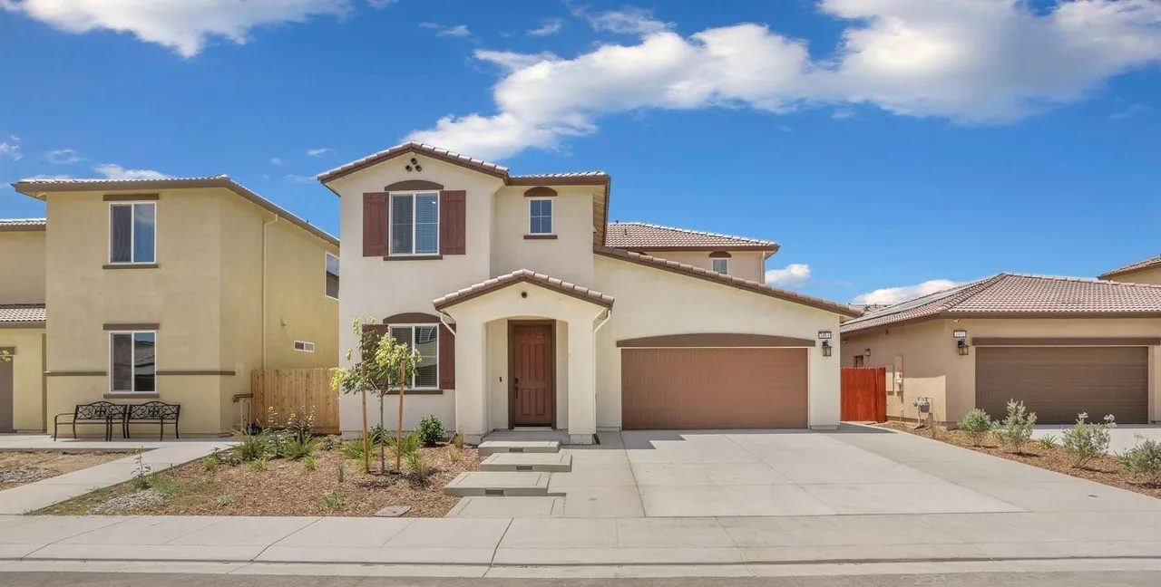 Nhà bán 4 phòng ngủ tại Manteca, CA - $675,000