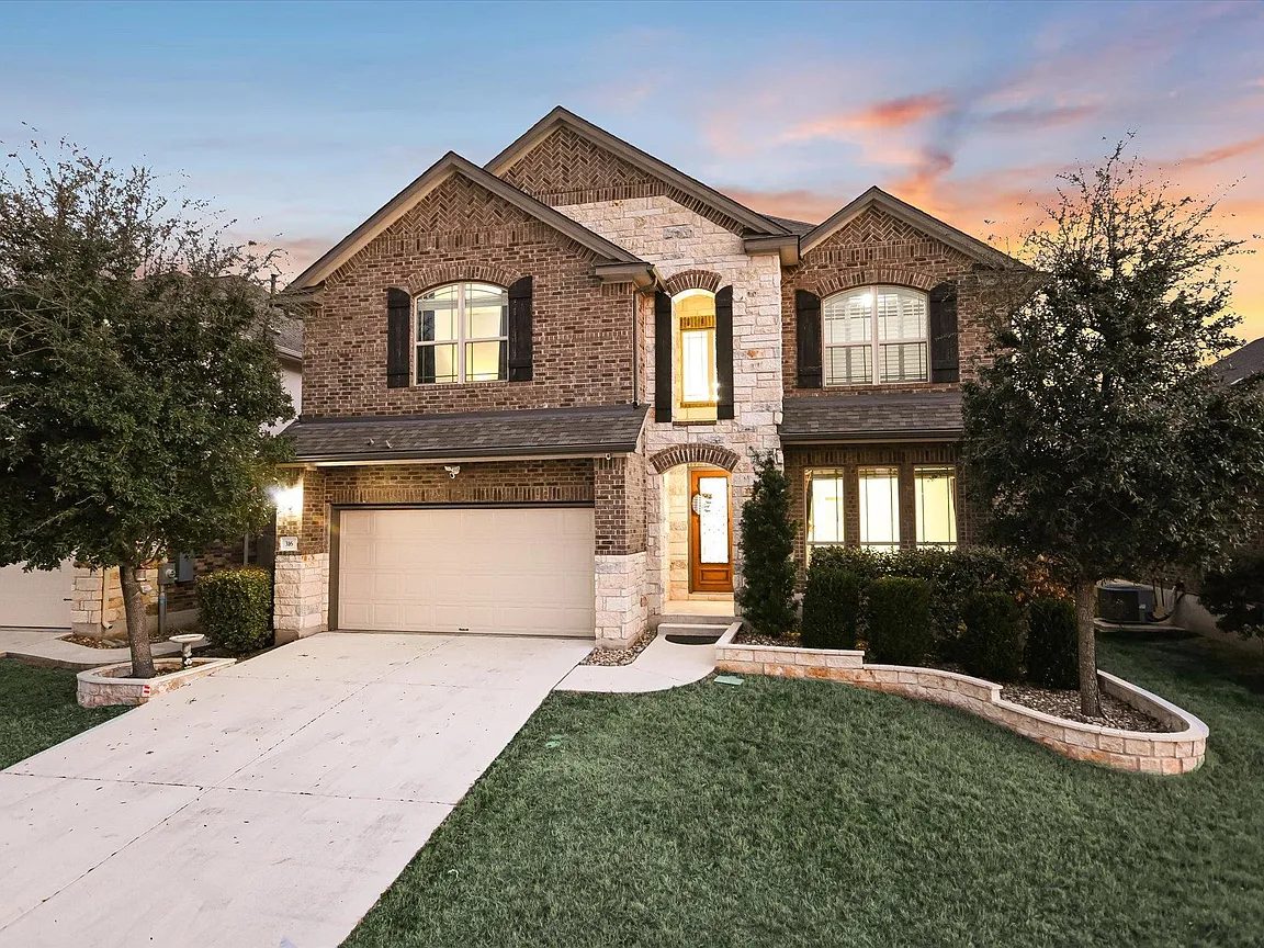 Nhà bán 4 phòng ngủ tại Leander, TX - $473,900