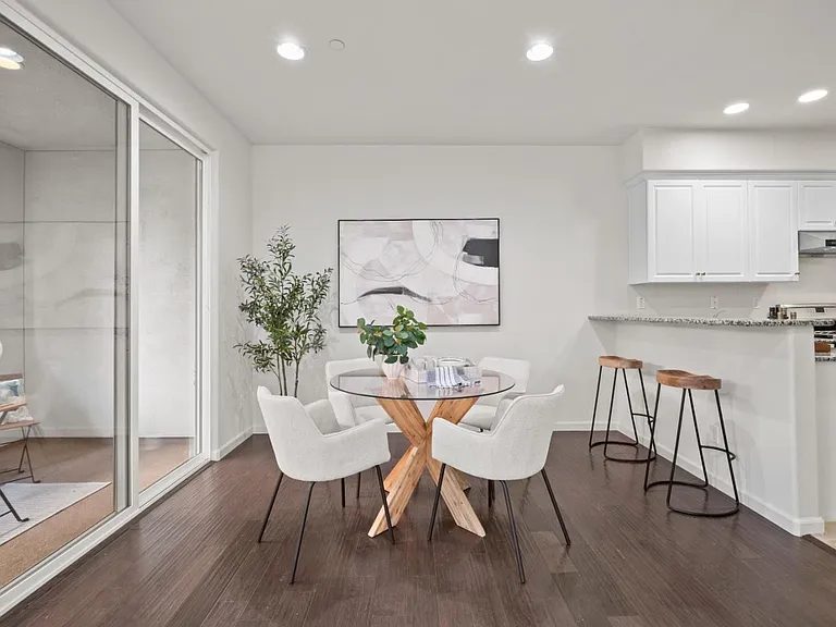 Nhà bán 2 phòng ngủ tại San Jose, CA - $950,000 - ảnh 2