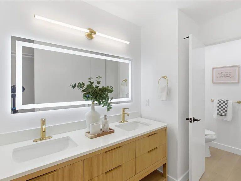 Nhà bán 4 phòng ngủ tại Cupertino, CA - $1,900,000 - ảnh 8