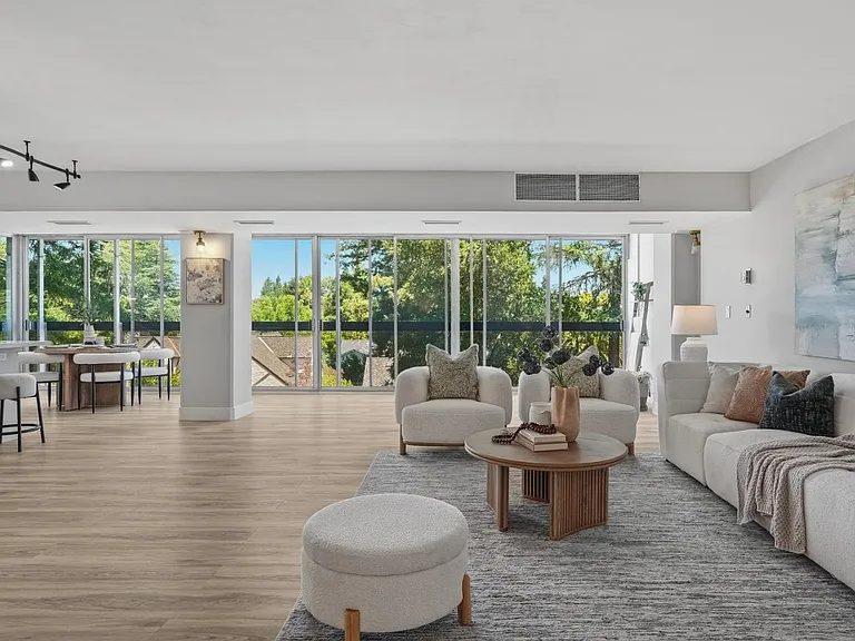 Nhà bán 2 phòng ngủ tại Palo Alto, CA - $1,800,000