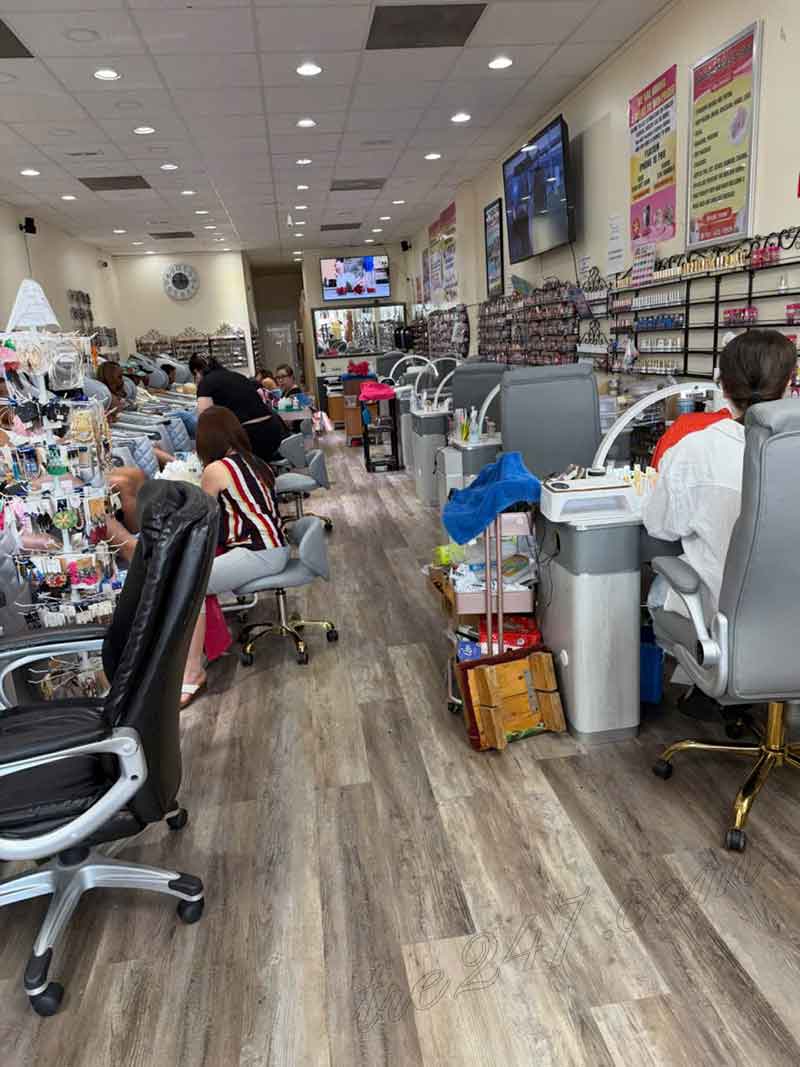 Sang Tiệm Nails Hyattsville, Maryland - Income Tốt